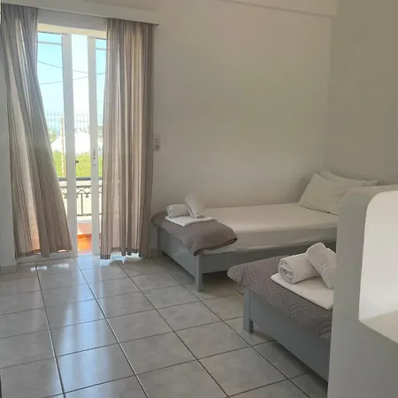 Yannis Apartment