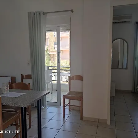 Yannis Apartment