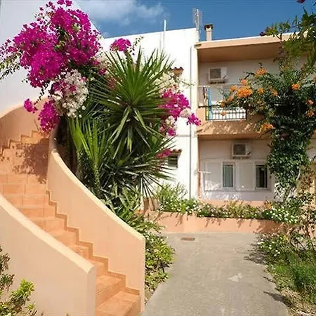 Apartment Yannis *