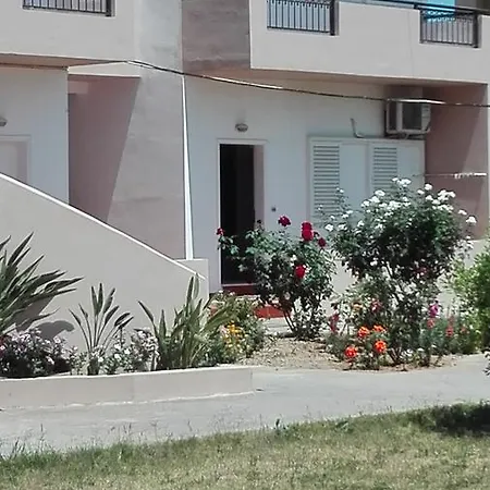 Yannis Amoudara Lasithiou